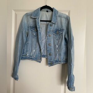 American Eagle Women’s Cropped Denim Jacket | Light Wash | Distressed | Medium